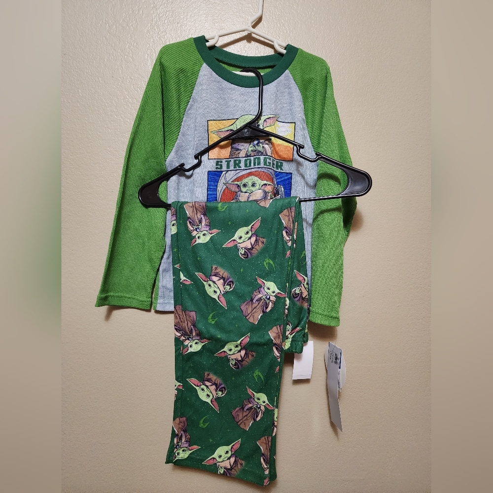 Green+Grey Mandalorian 2pc Pajama Set